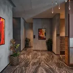 Edge Central Pattaya By Thida
